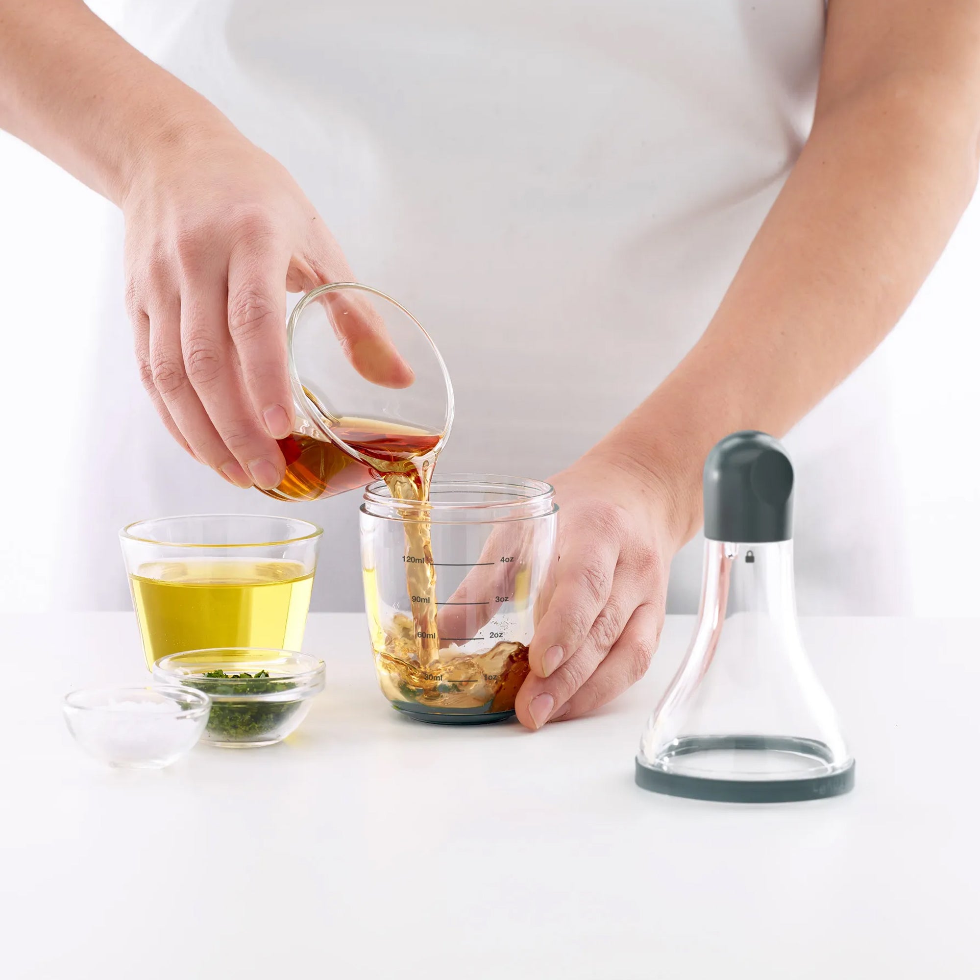 Emulsionador de Vinagretas Cristal y Policarbonato Lékué