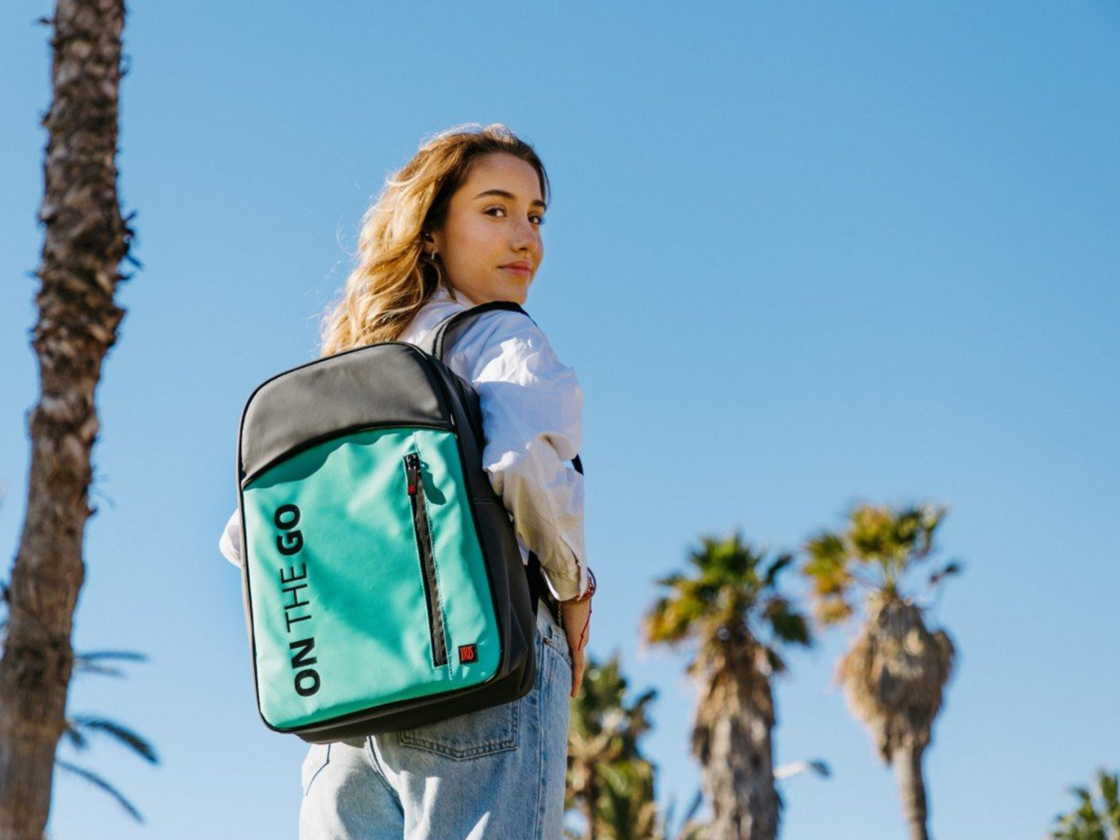 Mochila Hielera Ligera 15L On The Go Menta Iris Barcelona