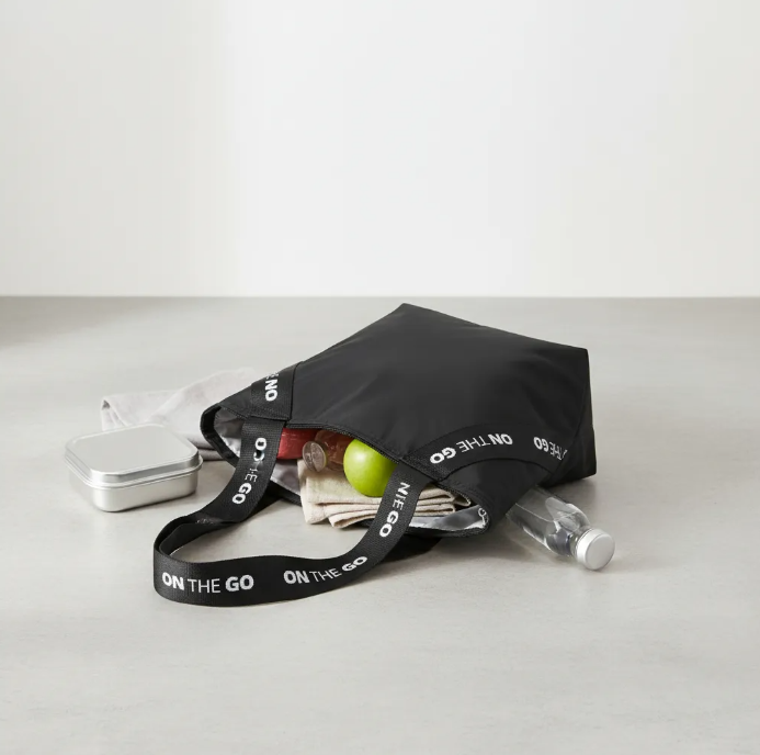 Bolsa Lunchbag Tote On The Go Negro – Iris Barcelona