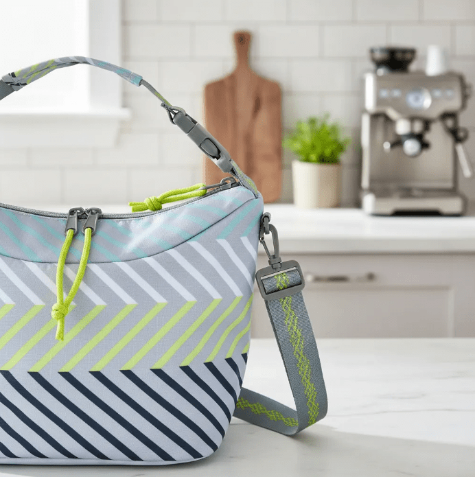 Lonchera Iris Barcelona Hanging On The Go 3l Fluor - shop_name