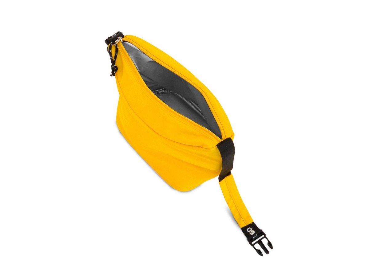 Lonchera Iris Barcelona Lunchbox Hanging On The Go - shop_name